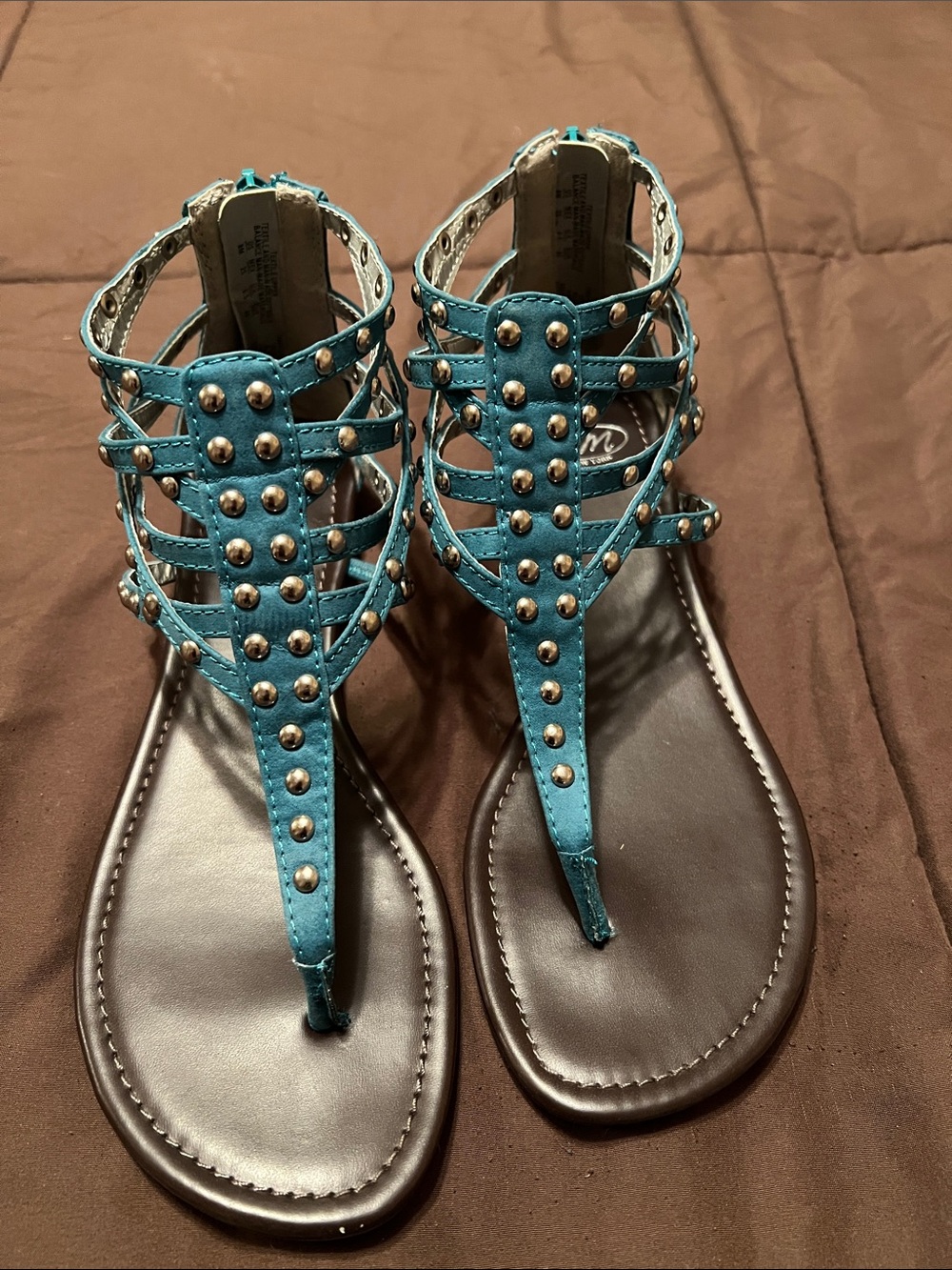 NWOT SM New York Studded Teal Gladiator Sandals - Women